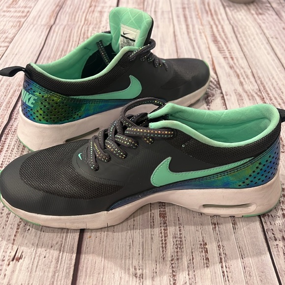 Nike Air Max Tennis Shoes - Picture 9 of 11